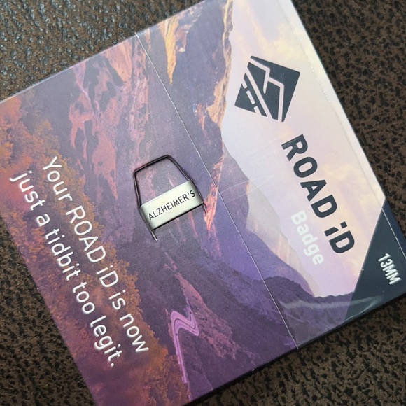 🆕 ROAD ID • Alzheimer’s Unisex Badge & Bracelets - Picture 3 of 4